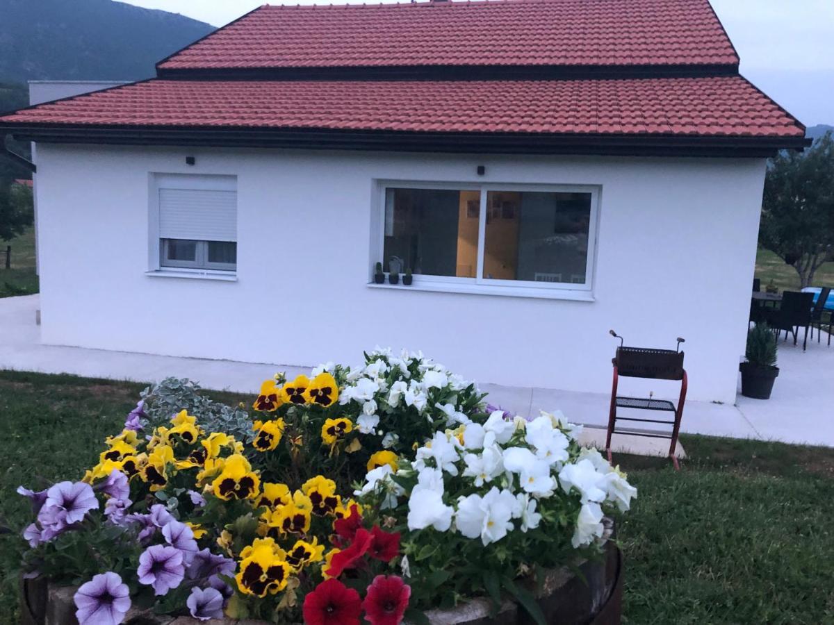 Vikendica Bruse Villa Jaklici Exteriör bild